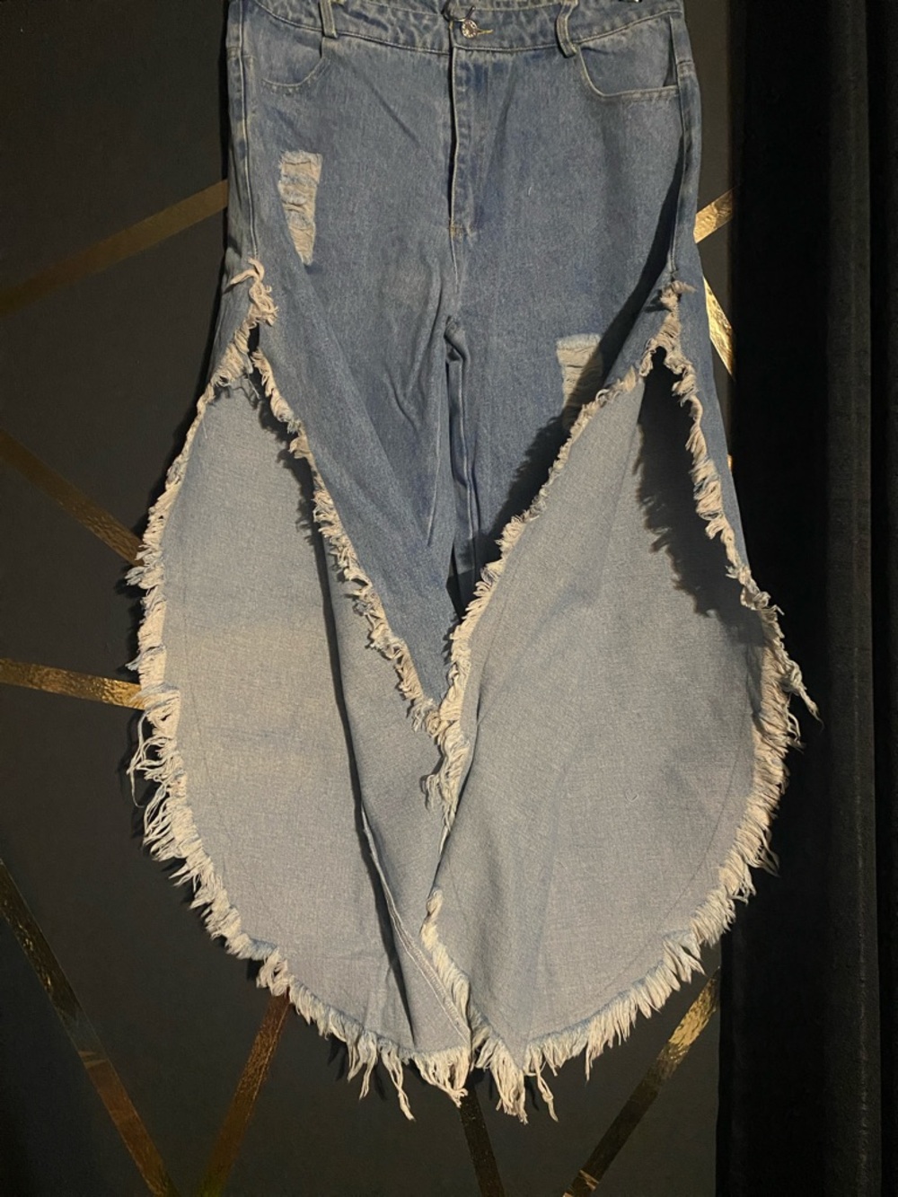Denim Jeans With A Twist - Picture 2 of 4